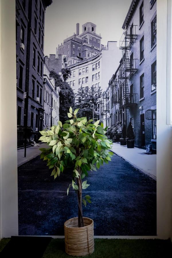 Superbe Appartement Avec Patio นีมส์ ภายนอก รูปภาพ